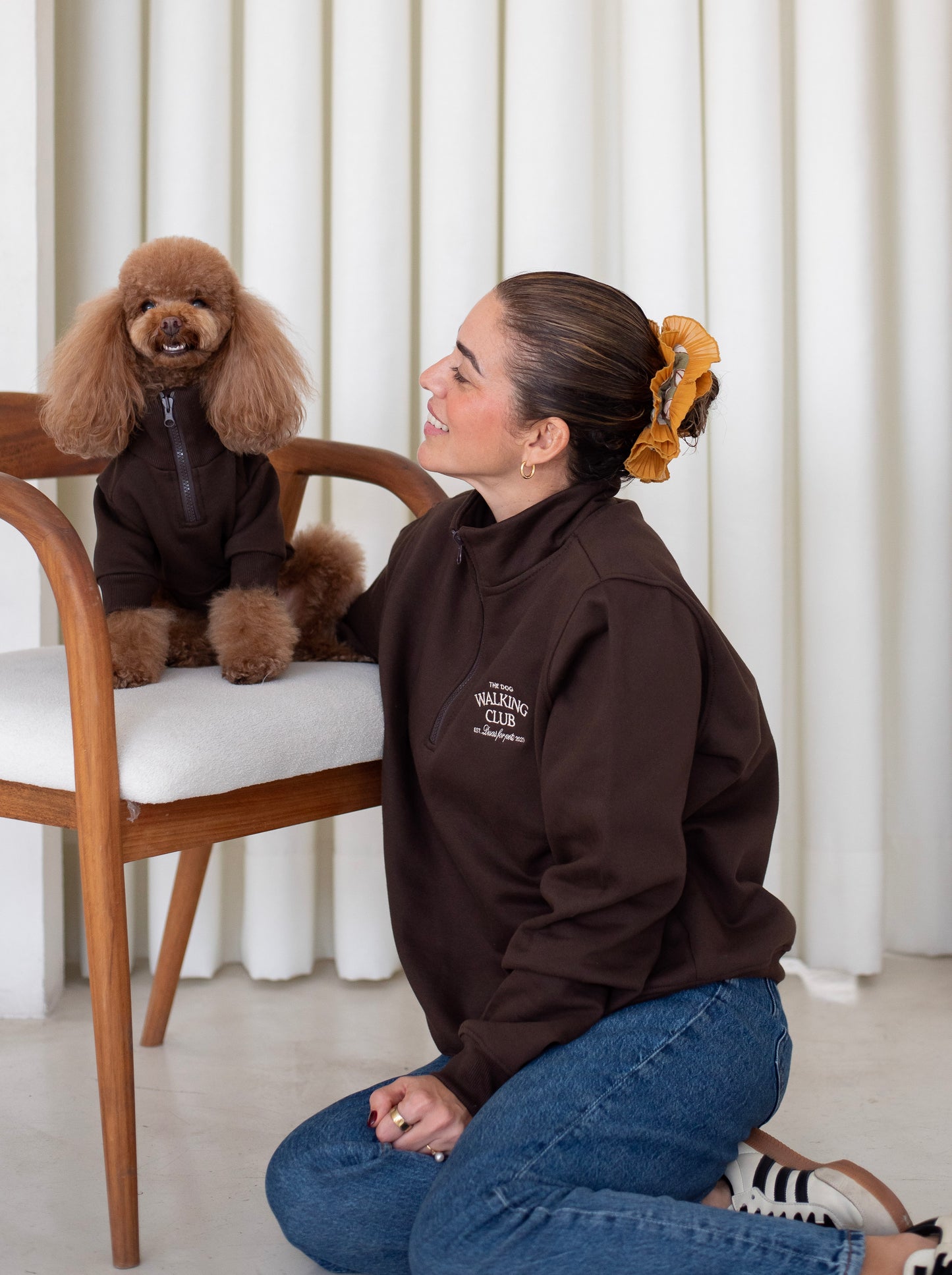 Walking Club Hoodie (para humanas)